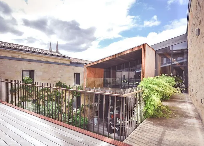 Splendide Chai 700 M2 Villa