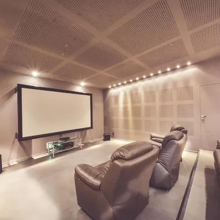 Splendide Chai 700 M2 Villa